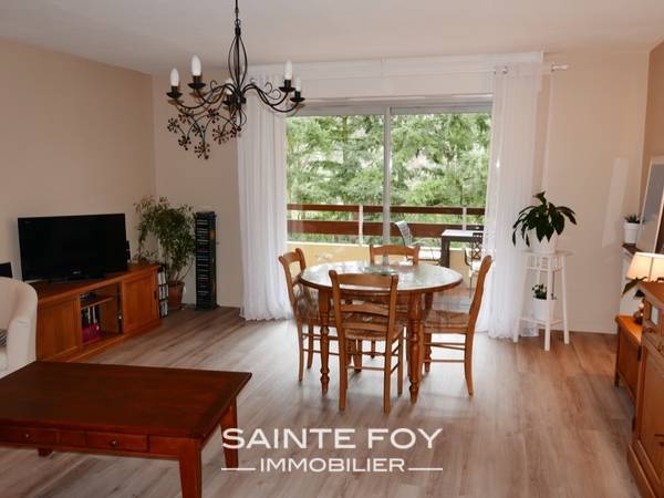 13030 image2 - Sainte Foy Immobilier - Ce sont des agences immobilières dans l'Ouest Lyonnais spécialisées dans la location de maison ou d'appartement et la vente de propriété de prestige.