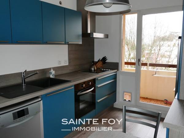 13030 image3 - Sainte Foy Immobilier - Ce sont des agences immobilières dans l'Ouest Lyonnais spécialisées dans la location de maison ou d'appartement et la vente de propriété de prestige.