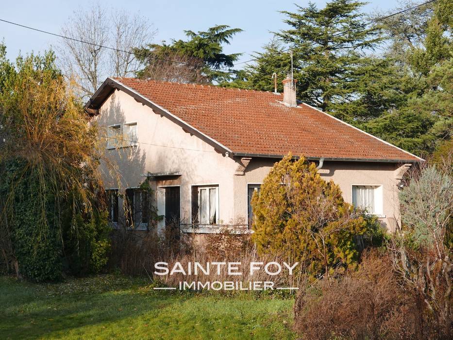 13034 image1 - Sainte Foy Immobilier - Ce sont des agences immobilières dans l'Ouest Lyonnais spécialisées dans la location de maison ou d'appartement et la vente de propriété de prestige.