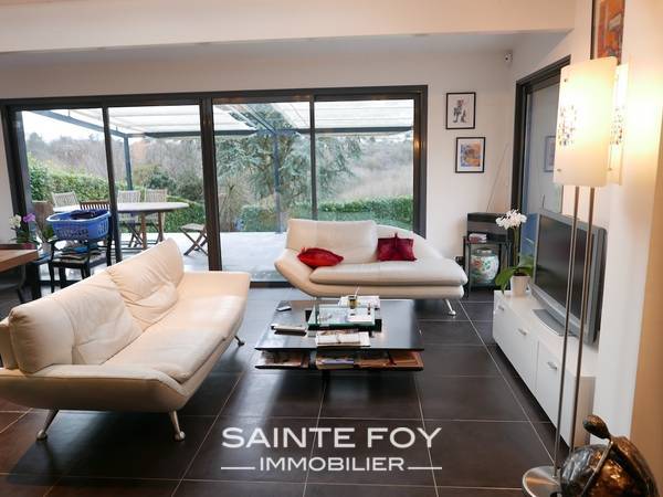 13106 image2 - Sainte Foy Immobilier - Ce sont des agences immobilières dans l'Ouest Lyonnais spécialisées dans la location de maison ou d'appartement et la vente de propriété de prestige.