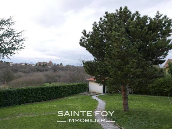 13106 image6 - Sainte Foy Immobilier - Ce sont des agences immobilières dans l'Ouest Lyonnais spécialisées dans la location de maison ou d'appartement et la vente de propriété de prestige.