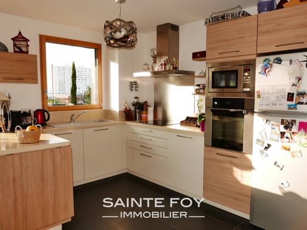 13107 image4 - Sainte Foy Immobilier - Ce sont des agences immobilières dans l'Ouest Lyonnais spécialisées dans la location de maison ou d'appartement et la vente de propriété de prestige.