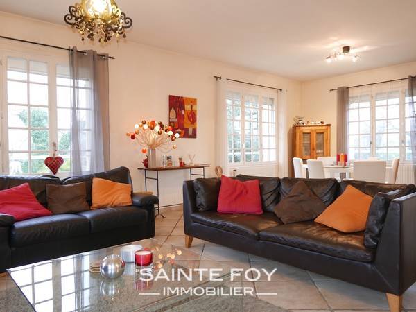 13111 image3 - Sainte Foy Immobilier - Ce sont des agences immobilières dans l'Ouest Lyonnais spécialisées dans la location de maison ou d'appartement et la vente de propriété de prestige.
