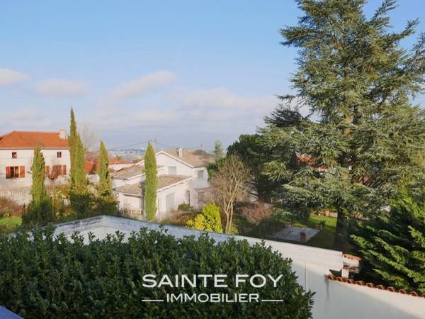 13111 image6 - Sainte Foy Immobilier - Ce sont des agences immobilières dans l'Ouest Lyonnais spécialisées dans la location de maison ou d'appartement et la vente de propriété de prestige.