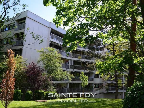 11003 image3 - Sainte Foy Immobilier - Ce sont des agences immobilières dans l'Ouest Lyonnais spécialisées dans la location de maison ou d'appartement et la vente de propriété de prestige.