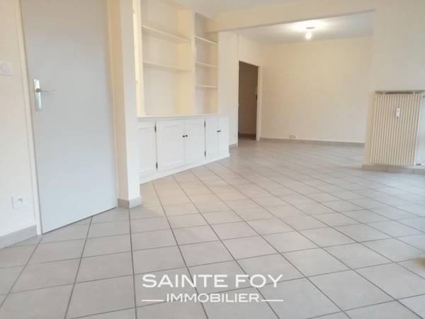 11003 image7 - Sainte Foy Immobilier - Ce sont des agences immobilières dans l'Ouest Lyonnais spécialisées dans la location de maison ou d'appartement et la vente de propriété de prestige.