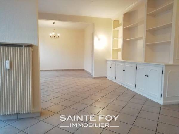 11003 image8 - Sainte Foy Immobilier - Ce sont des agences immobilières dans l'Ouest Lyonnais spécialisées dans la location de maison ou d'appartement et la vente de propriété de prestige.