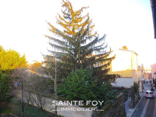 13163 image7 - Sainte Foy Immobilier - Ce sont des agences immobilières dans l'Ouest Lyonnais spécialisées dans la location de maison ou d'appartement et la vente de propriété de prestige.