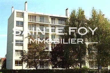 13199 image1 - Sainte Foy Immobilier - Ce sont des agences immobilières dans l'Ouest Lyonnais spécialisées dans la location de maison ou d'appartement et la vente de propriété de prestige.