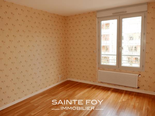 13210 image6 - Sainte Foy Immobilier - Ce sont des agences immobilières dans l'Ouest Lyonnais spécialisées dans la location de maison ou d'appartement et la vente de propriété de prestige.