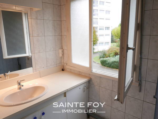 118382 image4 - Sainte Foy Immobilier - Ce sont des agences immobilières dans l'Ouest Lyonnais spécialisées dans la location de maison ou d'appartement et la vente de propriété de prestige.
