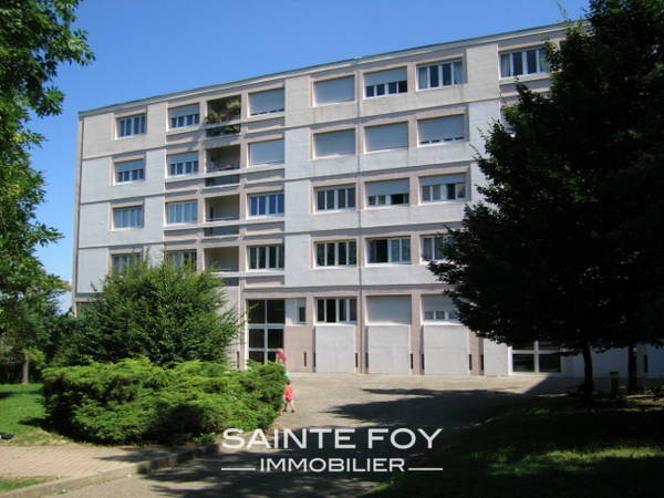 118382 image6 - Sainte Foy Immobilier - Ce sont des agences immobilières dans l'Ouest Lyonnais spécialisées dans la location de maison ou d'appartement et la vente de propriété de prestige.