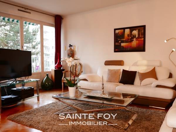 13354 image3 - Sainte Foy Immobilier - Ce sont des agences immobilières dans l'Ouest Lyonnais spécialisées dans la location de maison ou d'appartement et la vente de propriété de prestige.