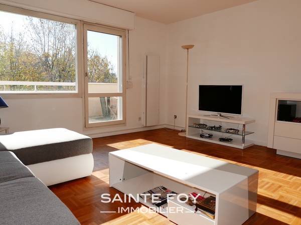 13545 image2 - Sainte Foy Immobilier - Ce sont des agences immobilières dans l'Ouest Lyonnais spécialisées dans la location de maison ou d'appartement et la vente de propriété de prestige.