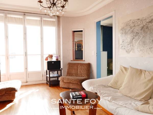 13557 image4 - Sainte Foy Immobilier - Ce sont des agences immobilières dans l'Ouest Lyonnais spécialisées dans la location de maison ou d'appartement et la vente de propriété de prestige.