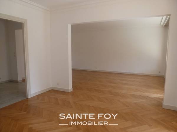 13586 image3 - Sainte Foy Immobilier - Ce sont des agences immobilières dans l'Ouest Lyonnais spécialisées dans la location de maison ou d'appartement et la vente de propriété de prestige.