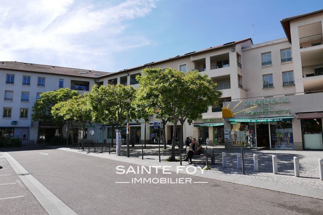 13676 image1 - Sainte Foy Immobilier - Ce sont des agences immobilières dans l'Ouest Lyonnais spécialisées dans la location de maison ou d'appartement et la vente de propriété de prestige.
