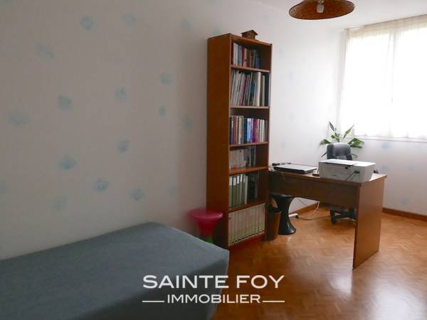 13737 image5 - Sainte Foy Immobilier - Ce sont des agences immobilières dans l'Ouest Lyonnais spécialisées dans la location de maison ou d'appartement et la vente de propriété de prestige.