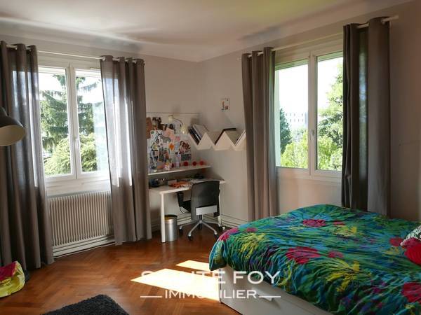 13797 image4 - Sainte Foy Immobilier - Ce sont des agences immobilières dans l'Ouest Lyonnais spécialisées dans la location de maison ou d'appartement et la vente de propriété de prestige.
