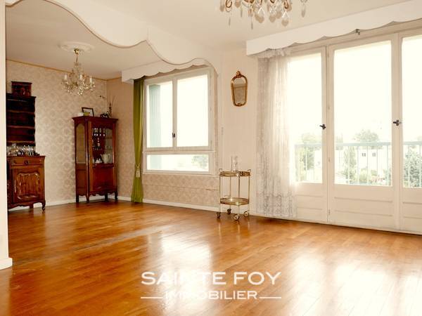 13848 image5 - Sainte Foy Immobilier - Ce sont des agences immobilières dans l'Ouest Lyonnais spécialisées dans la location de maison ou d'appartement et la vente de propriété de prestige.