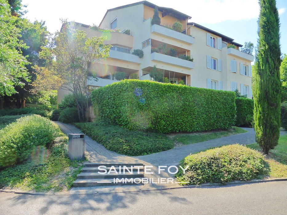 13885 image1 - Sainte Foy Immobilier - Ce sont des agences immobilières dans l'Ouest Lyonnais spécialisées dans la location de maison ou d'appartement et la vente de propriété de prestige.