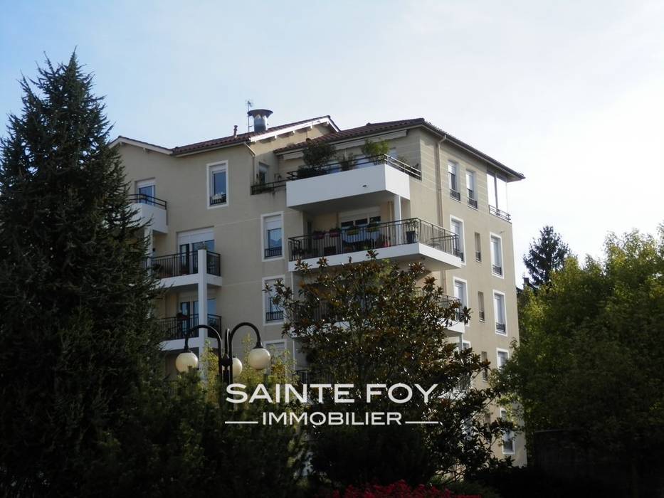 13957 image1 - Sainte Foy Immobilier - Ce sont des agences immobilières dans l'Ouest Lyonnais spécialisées dans la location de maison ou d'appartement et la vente de propriété de prestige.