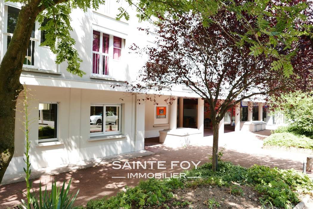 14017 image1 - Sainte Foy Immobilier - Ce sont des agences immobilières dans l'Ouest Lyonnais spécialisées dans la location de maison ou d'appartement et la vente de propriété de prestige.