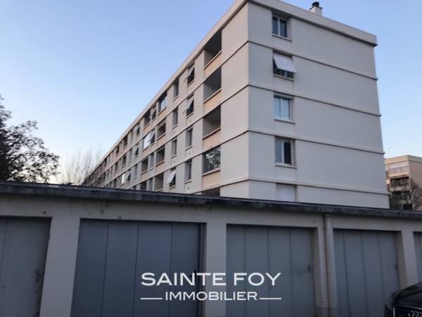 1761376 image2 - Sainte Foy Immobilier - Ce sont des agences immobilières dans l'Ouest Lyonnais spécialisées dans la location de maison ou d'appartement et la vente de propriété de prestige.