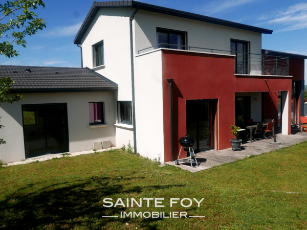 118241 image6 - Sainte Foy Immobilier - Ce sont des agences immobilières dans l'Ouest Lyonnais spécialisées dans la location de maison ou d'appartement et la vente de propriété de prestige.