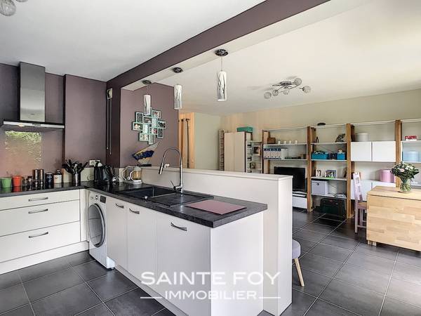 2019384 image6 - Sainte Foy Immobilier - Ce sont des agences immobilières dans l'Ouest Lyonnais spécialisées dans la location de maison ou d'appartement et la vente de propriété de prestige.