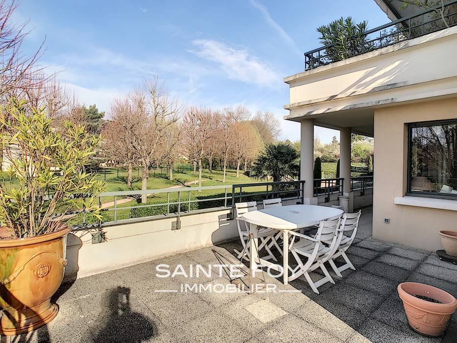 2019183 image1 - Sainte Foy Immobilier - Ce sont des agences immobilières dans l'Ouest Lyonnais spécialisées dans la location de maison ou d'appartement et la vente de propriété de prestige.