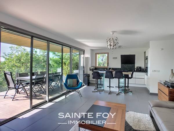 2019379 image2 - Sainte Foy Immobilier - Ce sont des agences immobilières dans l'Ouest Lyonnais spécialisées dans la location de maison ou d'appartement et la vente de propriété de prestige.
