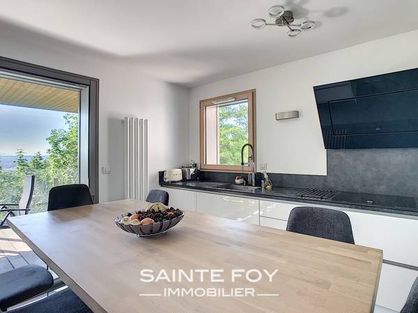 2019379 image5 - Sainte Foy Immobilier - Ce sont des agences immobilières dans l'Ouest Lyonnais spécialisées dans la location de maison ou d'appartement et la vente de propriété de prestige.