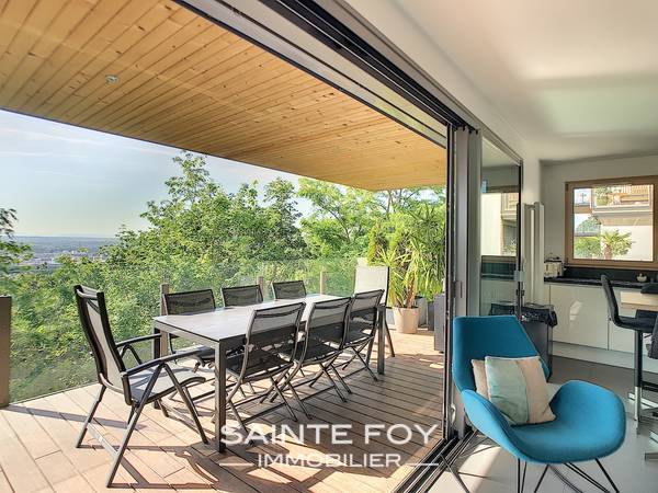 2019379 image8 - Sainte Foy Immobilier - Ce sont des agences immobilières dans l'Ouest Lyonnais spécialisées dans la location de maison ou d'appartement et la vente de propriété de prestige.