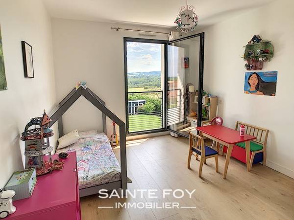 2019418 image5 - Sainte Foy Immobilier - Ce sont des agences immobilières dans l'Ouest Lyonnais spécialisées dans la location de maison ou d'appartement et la vente de propriété de prestige.