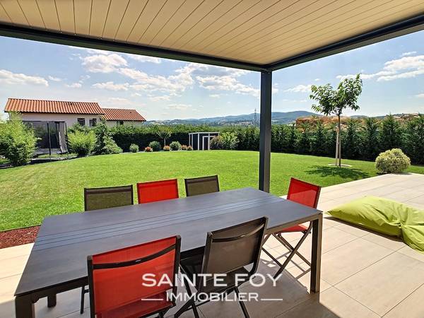 2019418 image9 - Sainte Foy Immobilier - Ce sont des agences immobilières dans l'Ouest Lyonnais spécialisées dans la location de maison ou d'appartement et la vente de propriété de prestige.