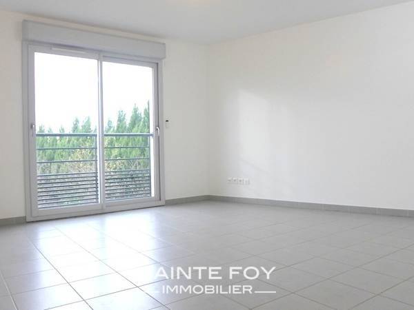 11582 image2 - Sainte Foy Immobilier - Ce sont des agences immobilières dans l'Ouest Lyonnais spécialisées dans la location de maison ou d'appartement et la vente de propriété de prestige.