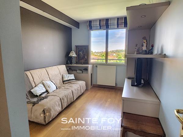 2019082 image7 - Sainte Foy Immobilier - Ce sont des agences immobilières dans l'Ouest Lyonnais spécialisées dans la location de maison ou d'appartement et la vente de propriété de prestige.