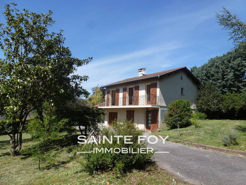 2019358 image1 - Sainte Foy Immobilier - Ce sont des agences immobilières dans l'Ouest Lyonnais spécialisées dans la location de maison ou d'appartement et la vente de propriété de prestige.