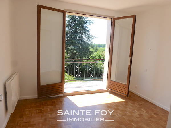 2019358 image5 - Sainte Foy Immobilier - Ce sont des agences immobilières dans l'Ouest Lyonnais spécialisées dans la location de maison ou d'appartement et la vente de propriété de prestige.
