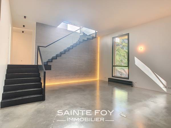 2019098 image4 - Sainte Foy Immobilier - Ce sont des agences immobilières dans l'Ouest Lyonnais spécialisées dans la location de maison ou d'appartement et la vente de propriété de prestige.