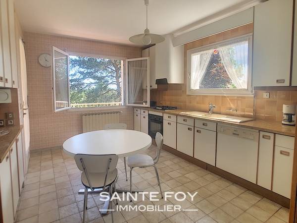 2019422 image4 - Sainte Foy Immobilier - Ce sont des agences immobilières dans l'Ouest Lyonnais spécialisées dans la location de maison ou d'appartement et la vente de propriété de prestige.