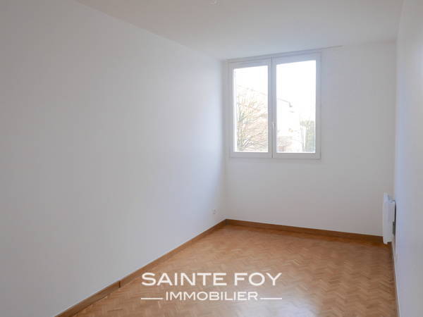 14291 image7 - Sainte Foy Immobilier - Ce sont des agences immobilières dans l'Ouest Lyonnais spécialisées dans la location de maison ou d'appartement et la vente de propriété de prestige.