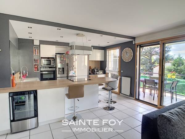 2019572 image4 - Sainte Foy Immobilier - Ce sont des agences immobilières dans l'Ouest Lyonnais spécialisées dans la location de maison ou d'appartement et la vente de propriété de prestige.