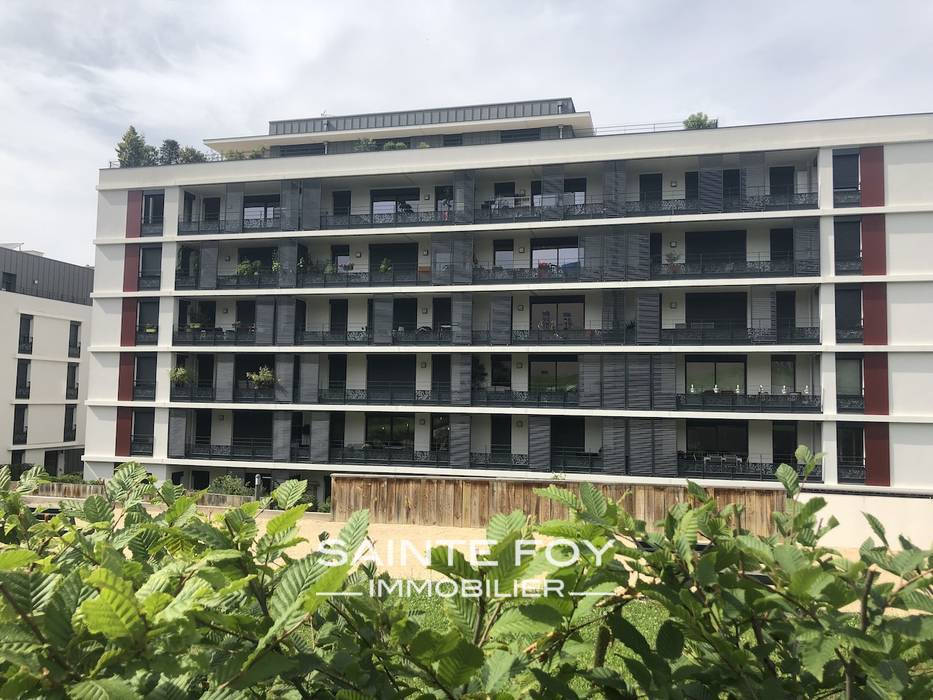 2019621 image1 - Sainte Foy Immobilier - Ce sont des agences immobilières dans l'Ouest Lyonnais spécialisées dans la location de maison ou d'appartement et la vente de propriété de prestige.