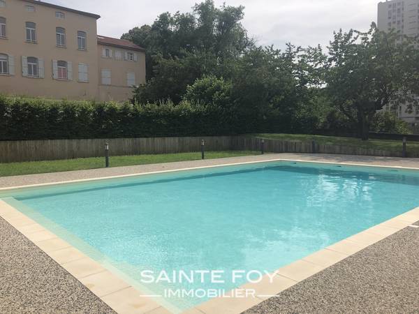 2019621 image10 - Sainte Foy Immobilier - Ce sont des agences immobilières dans l'Ouest Lyonnais spécialisées dans la location de maison ou d'appartement et la vente de propriété de prestige.