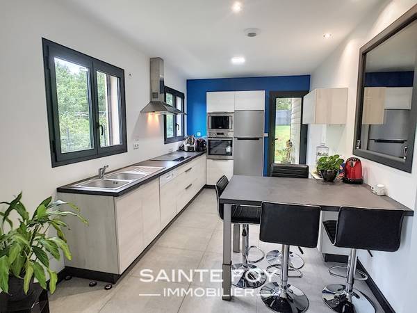 2019102 image4 - Sainte Foy Immobilier - Ce sont des agences immobilières dans l'Ouest Lyonnais spécialisées dans la location de maison ou d'appartement et la vente de propriété de prestige.