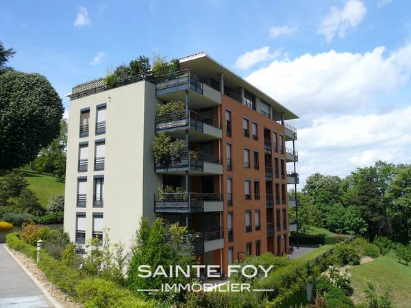 2019393 image9 - Sainte Foy Immobilier - Ce sont des agences immobilières dans l'Ouest Lyonnais spécialisées dans la location de maison ou d'appartement et la vente de propriété de prestige.