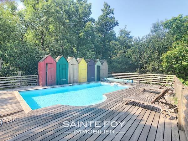 2019618 image8 - Sainte Foy Immobilier - Ce sont des agences immobilières dans l'Ouest Lyonnais spécialisées dans la location de maison ou d'appartement et la vente de propriété de prestige.