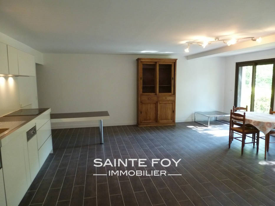 8687 image1 - Sainte Foy Immobilier - Ce sont des agences immobilières dans l'Ouest Lyonnais spécialisées dans la location de maison ou d'appartement et la vente de propriété de prestige.